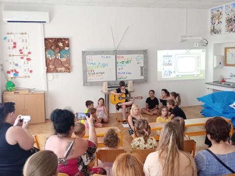 galleries/16970/akademie-a-rozlouceni-s-5-tridou-1/img-20250625-140521
