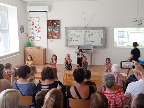 galleries/16970/akademie-a-rozlouceni-s-5-tridou-1/img-20250625-142338